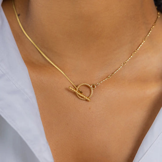 Gold Dainty Toggle Chain Necklace